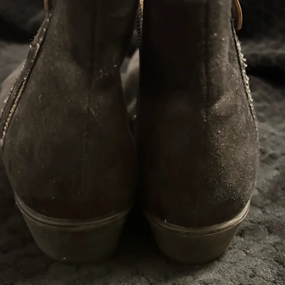 Perfect fall/winter shoe - Picture 4 of 5